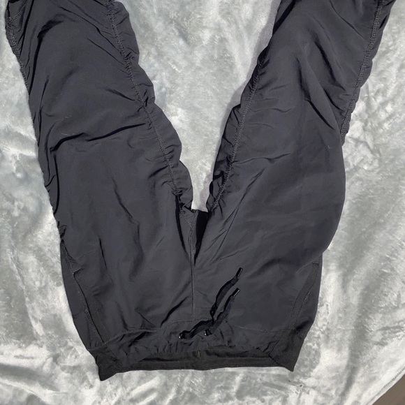 LEGGINGS ON SALE! 🖤 - Picture 11 of 13